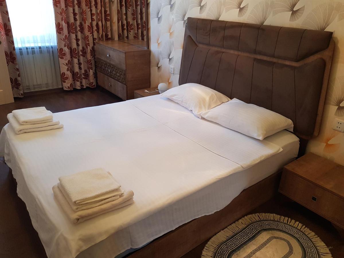 Central Baku Luxury Apartment On Nizami Street ภายนอก รูปภาพ